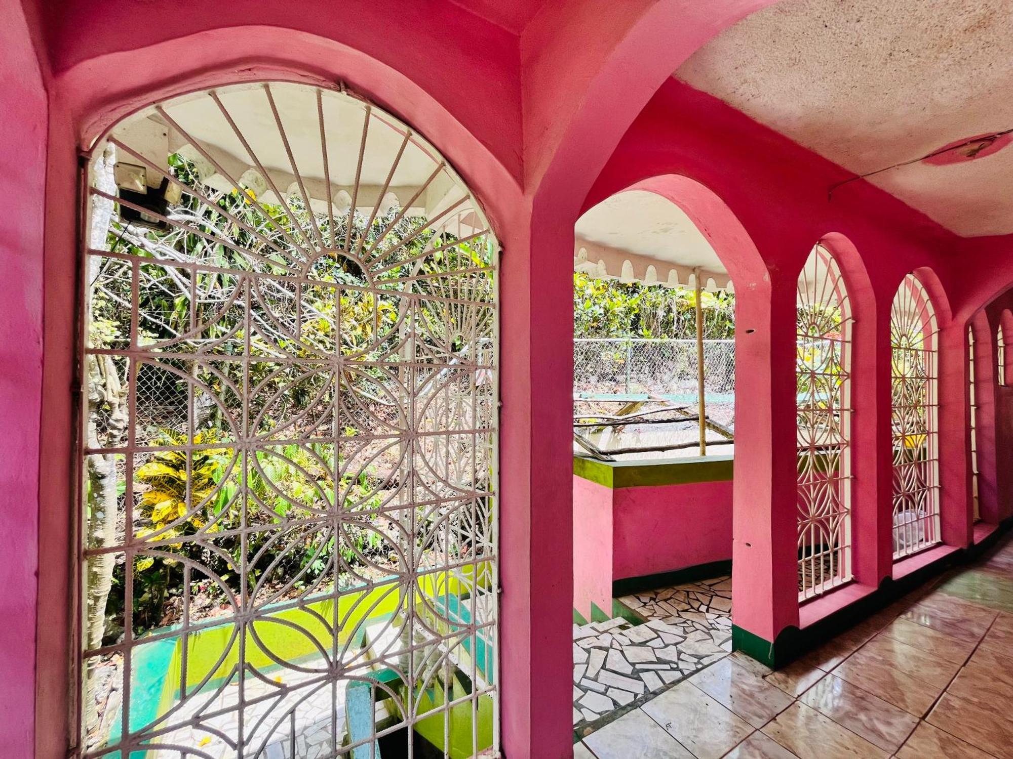 Nine Miles Cultural Hangouts&Tours Stepney Extérieur photo