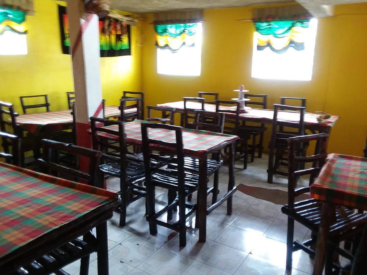 Nine Miles Cultural Hangouts&Tours Stepney Extérieur photo